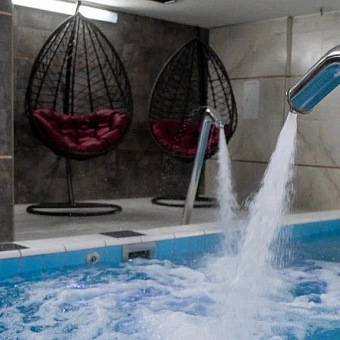 Плетеная уличная мебель из искусственного ротанга в оздоровительном комплексе ФОЦ "Машеровский". Производитель FILINI Беларусь