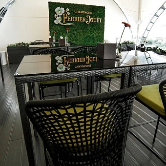 Барные столы и стулья из веревки от ООО Фокси крафт, на террасе 