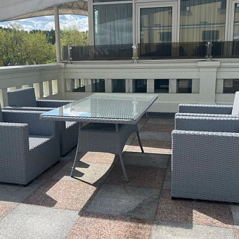 Портфолио ООО"Фокси крафт". Садовая мебель из искусственного ротанга на террасе Усадьбы Ваньковичи