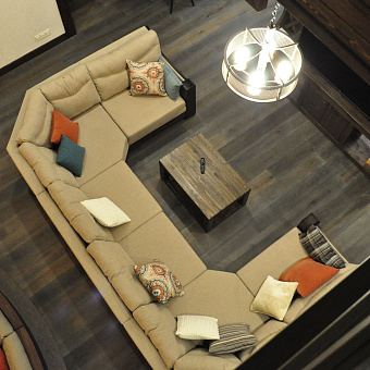 Большой П-образный диван в стиле шале "Эхидо" в гостиную, от производителя мебели ООО "Фокси крафт" Минск