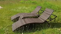 Садовый шезлонг Марс-2 для дачи купить в Беларуси недорого. Пляжные лежаки, складные кресла шезлонги, шезлонги качели, матрасы к ним от производителя ООО ФИЛИНИ МЕБЕЛЬ